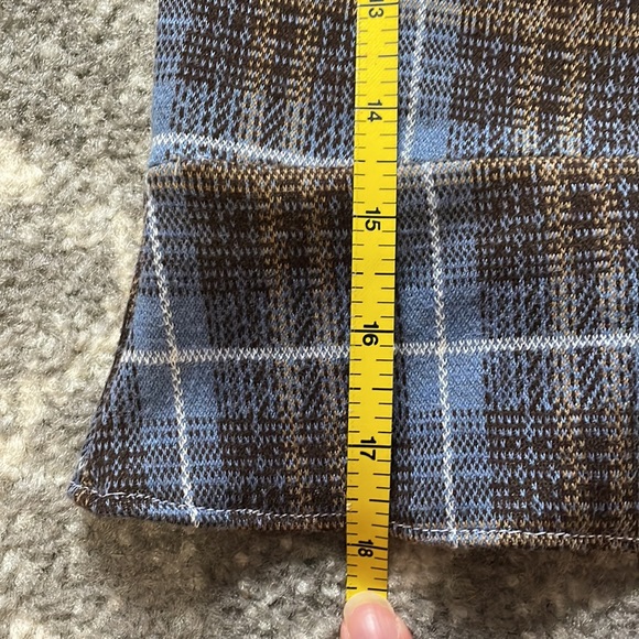 ▪️Urban Outfitters XS plaid open back mock neck top - Picture 5 of 8